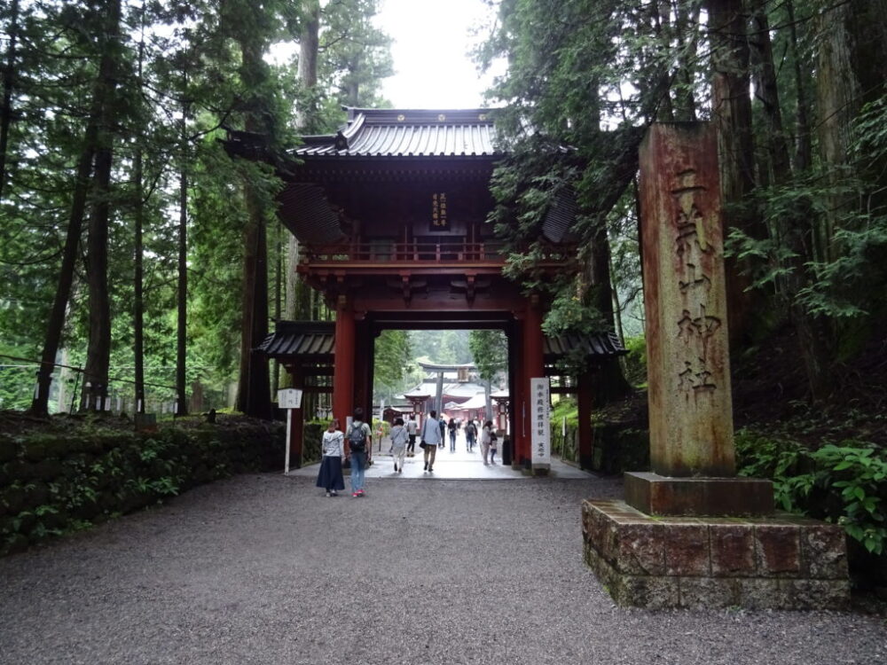 二荒山神社