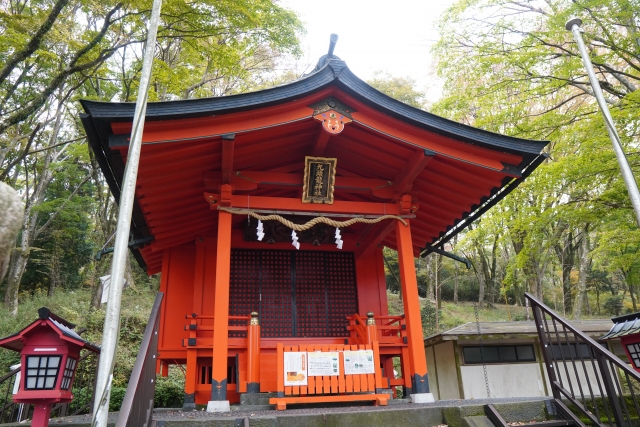 九頭龍神社の本宮