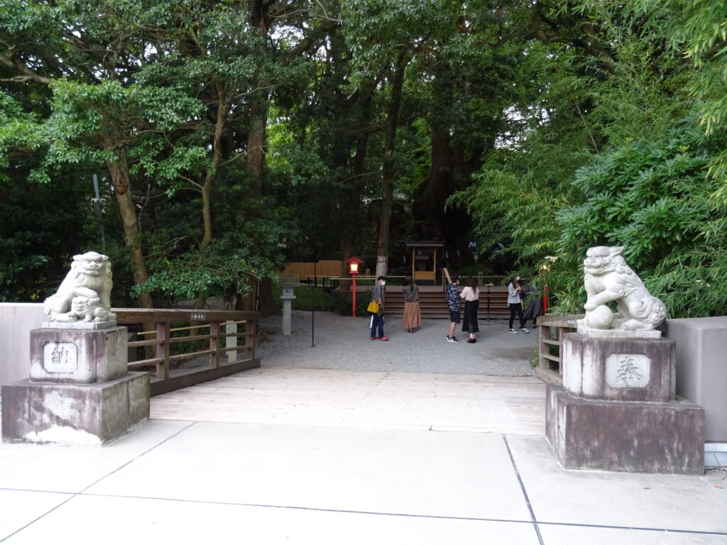 来宮神社の境内の雰囲気