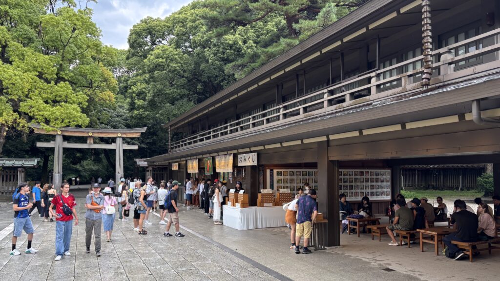 御朱印所の長殿