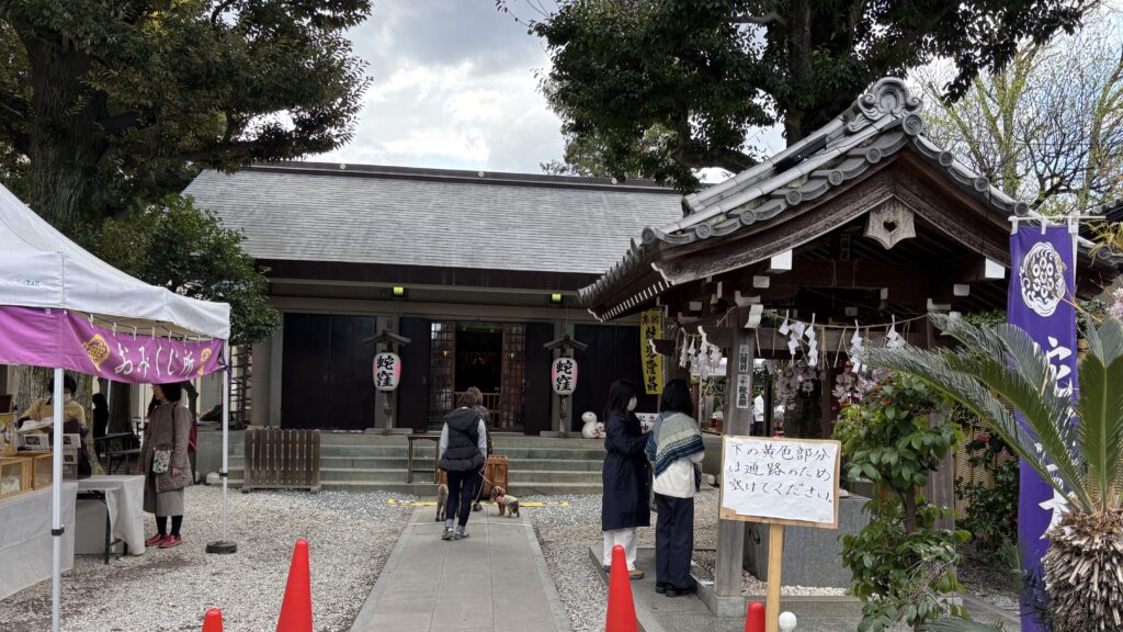 蛇窪神社の本殿