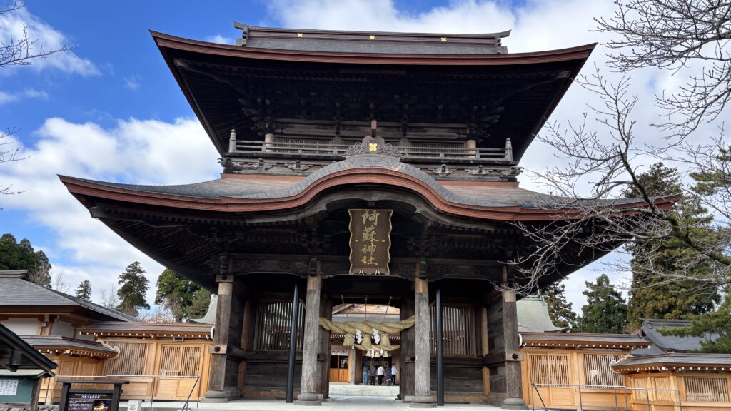 日本三大楼門の一つの「楼門」