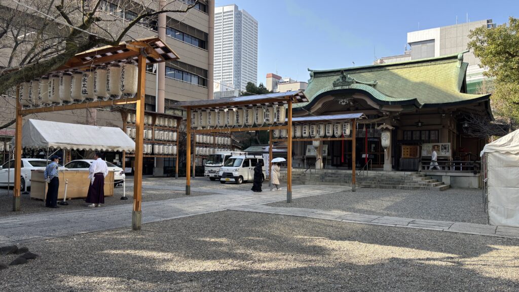 坐摩神社の静かな境内