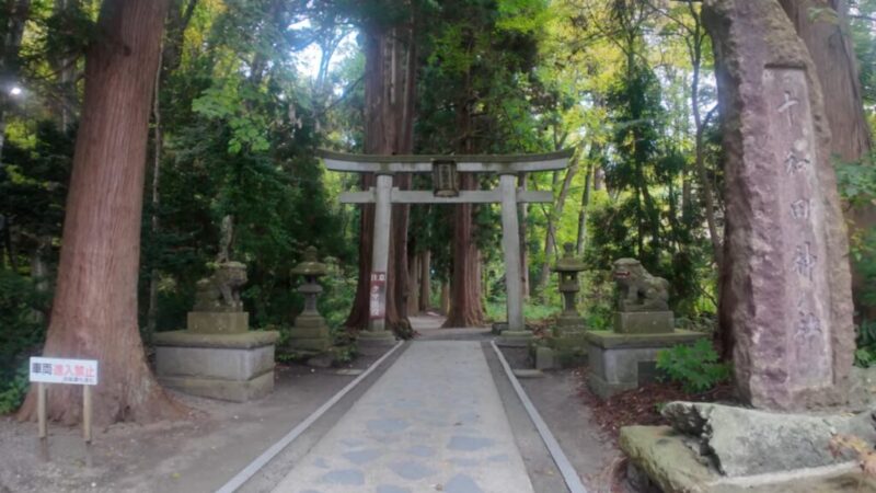 十和田神社で参拝と御朱印・奥入瀬渓流の観光をレビューで紹介