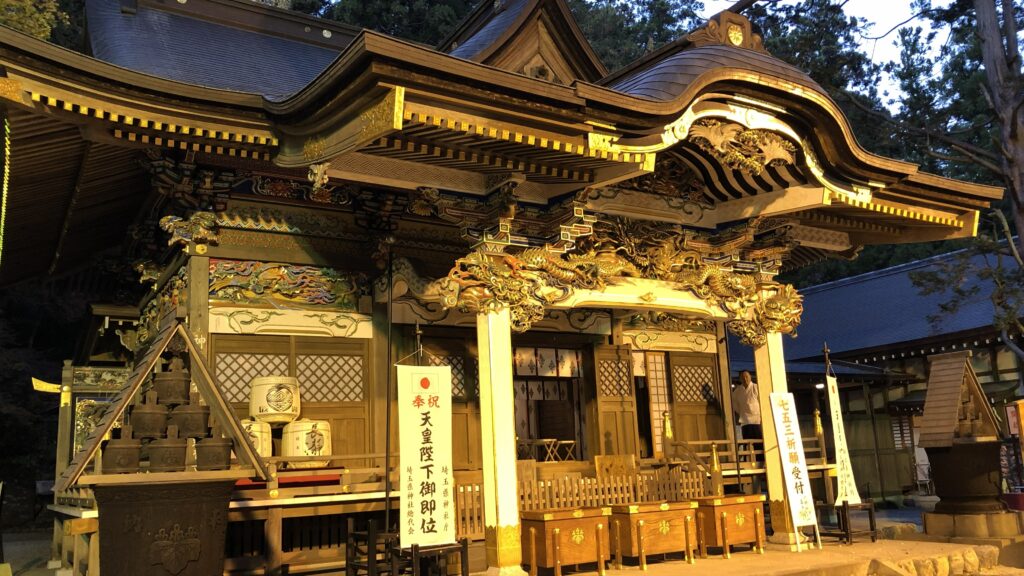 宝登山神社本宮の本殿